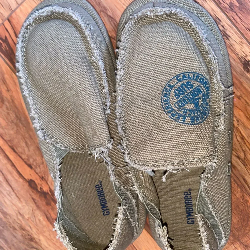 NWOT Gymboree Kids shoes Sz13